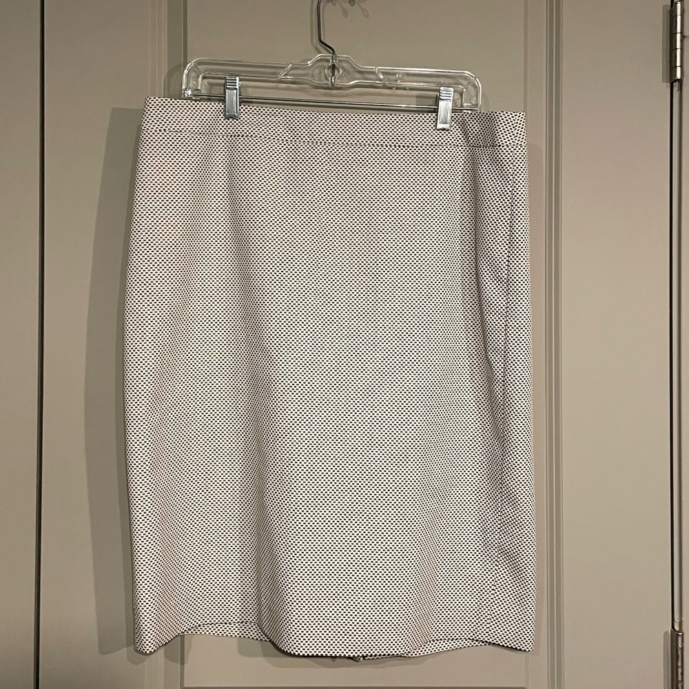 TALBOTS • Size 14 Skirt